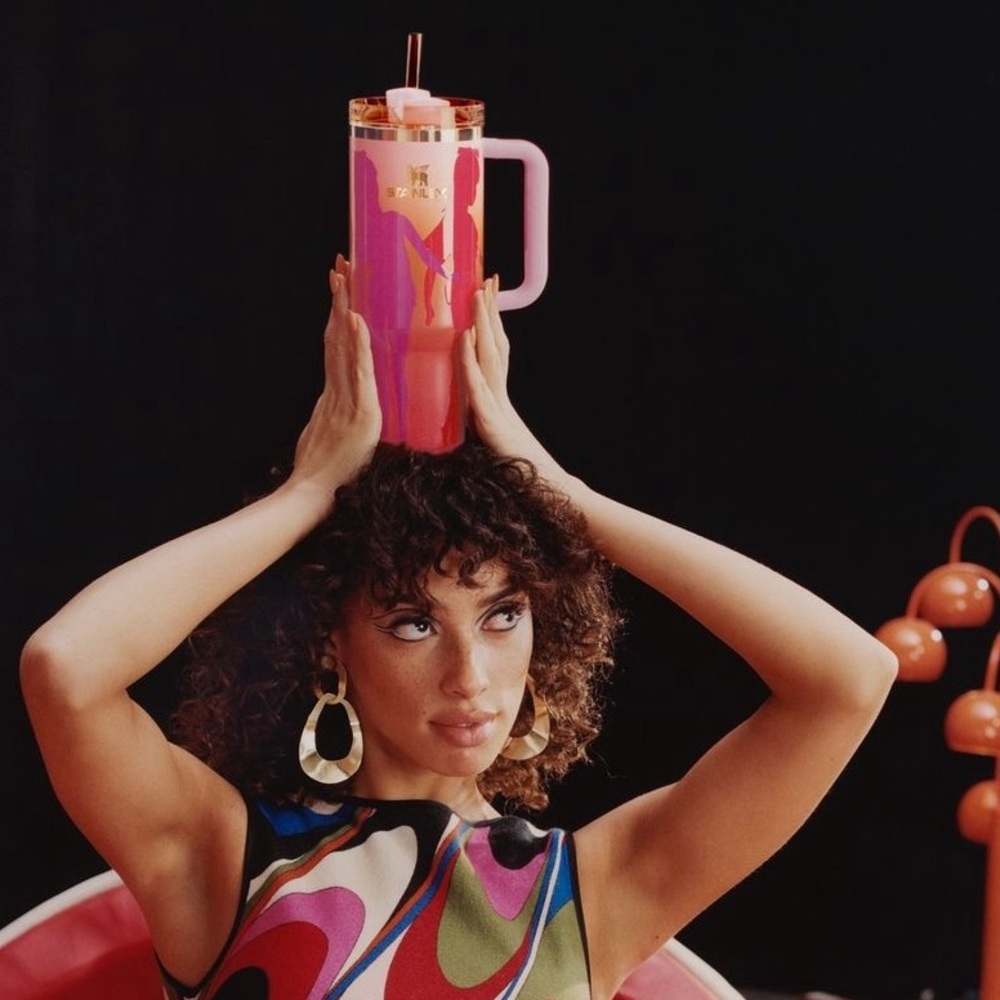 NWT Stanley x Barbie ‘60s Twist 'N Turn 40oz Quencher (brand new ready to ship)